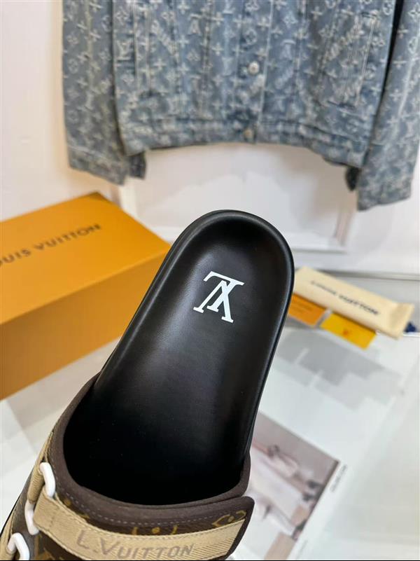 20251128184544930 210